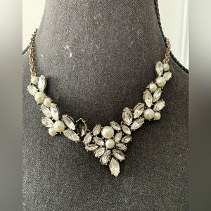 Elegant Faux Crystal and Faux Pearl Necklace